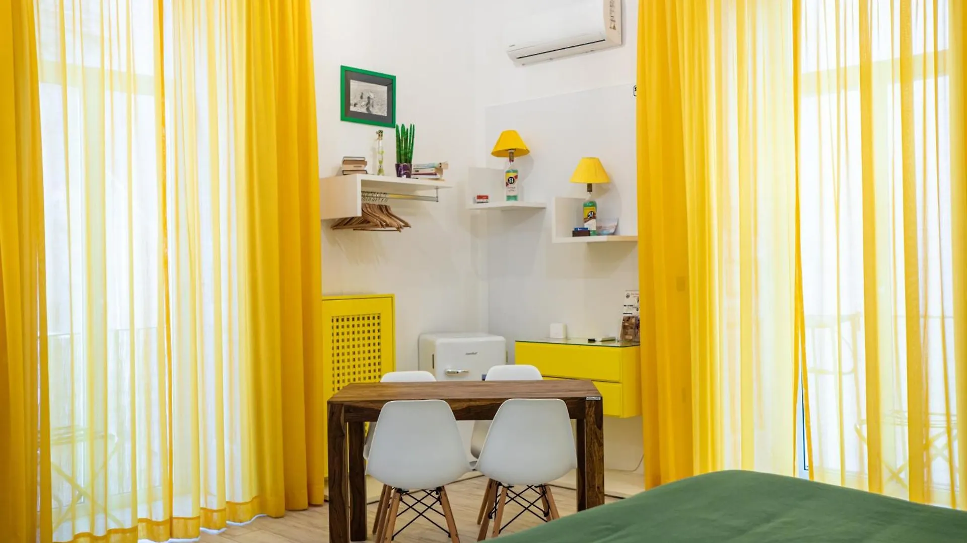 ** Frühstückspension Toledostation B&B Neapel Italien